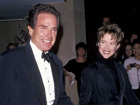 Annette Bening and Warren Beatty: 30+ Year's of Red Carpet Moments, Marriage, and Milestones