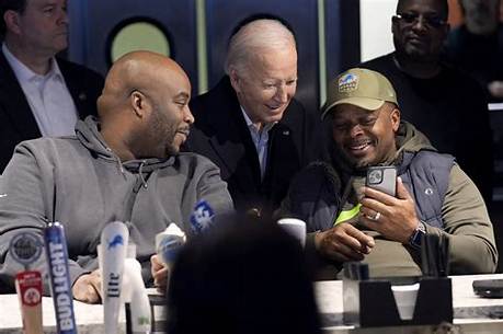 Campaign Shifts and Discipline: What the Detroit News Revealed This Weekend