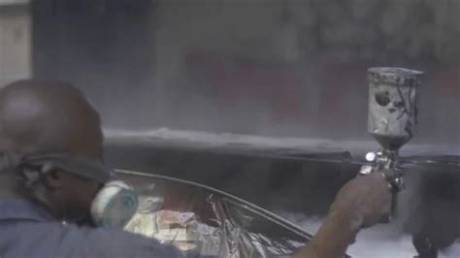 Caught on Camera: Mechanic Spray-Paints Old Part Instead of Chevrolet Compressor Replacement in Viral Tiktok