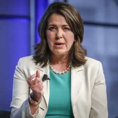 Danielle Smith Family and Age Q&A: Bio, Stepson, Marriage, and Landmark Alberta Youth Legislation
