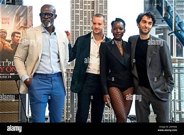 From Day-One Cast to Independent Walking: the Safe Timeline for Mastering Crutches