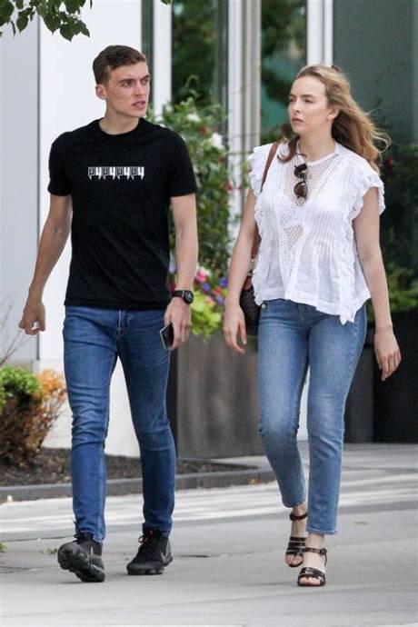 Jodie Comer's New Beau: Relationship Updates and Relationship Status