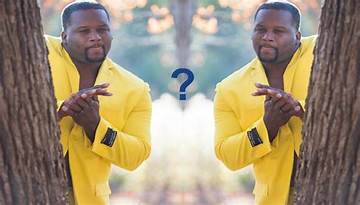 Origin of the Yellow Suit Meme: the Photo That Sparked Millions of Reactions