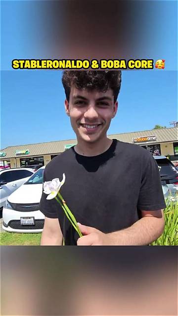 Stable Ronaldo Announces Engagement to Boba Live on Faze Clan Stream