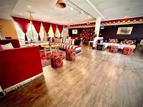 The Moroccan Lounge Los Angeles Guide: Capacity, Parking, Seating, and Sound