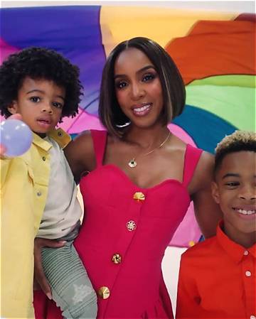 The One Golden Parenting Rule Kelly Rowland Uses to Raise Her Sons with Clear Boundaries