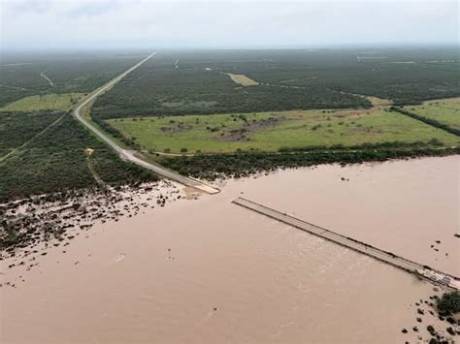Uvalde Flooding 2026: Catastrophic Hill Country Waters Claim 2 as Entire Streets Submerge
