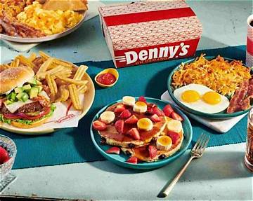 Why Chefs Secretly Crown Denny's Grand Slamwich the Ultimate Diner Order